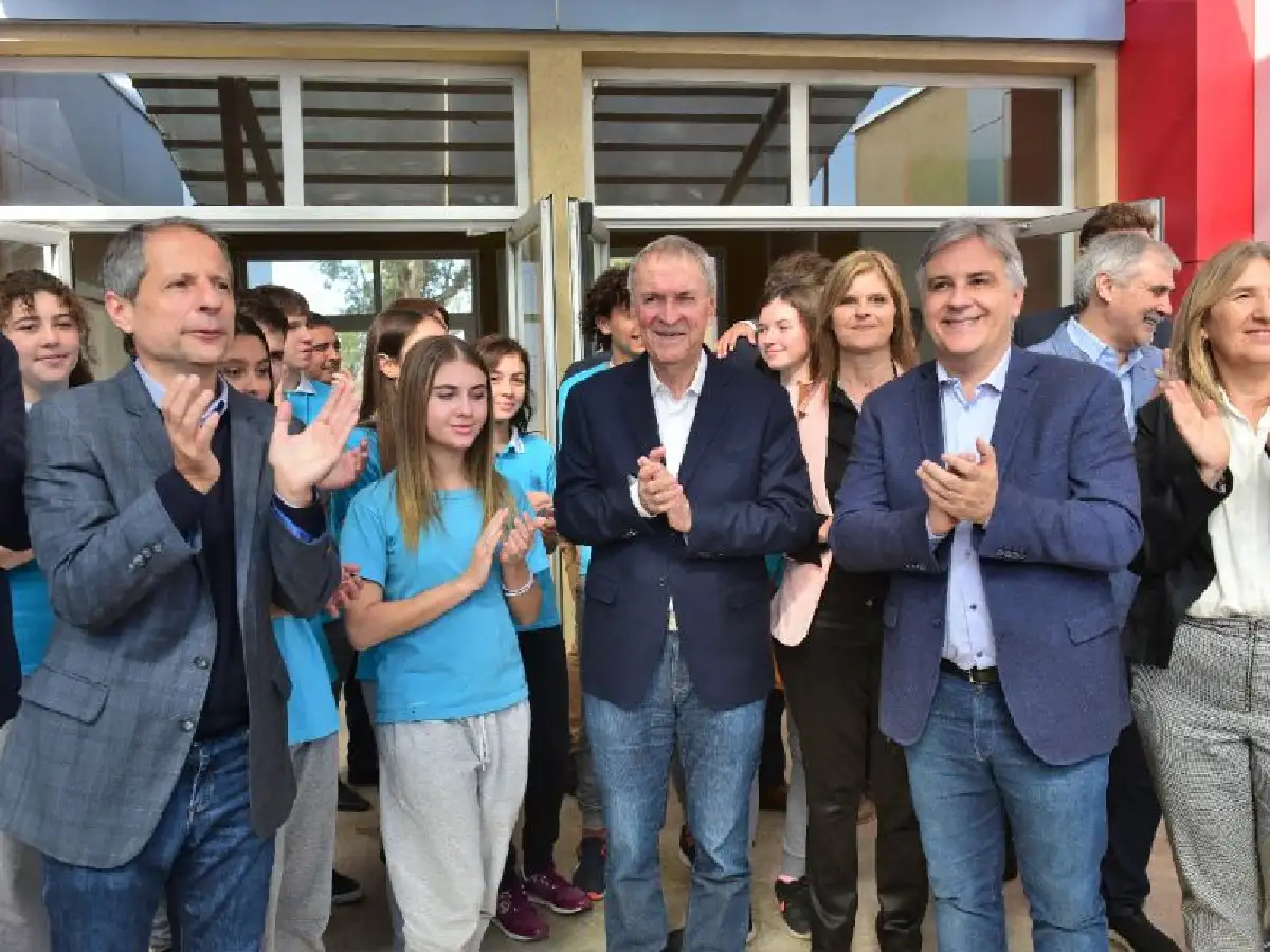 Schiaretti habilitó la escuela ProA y obras en San Francisco