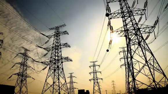 Proponen crear COMISIÓN DE EMERGENCIA para atender crisis eléctrica y de aguas en el país