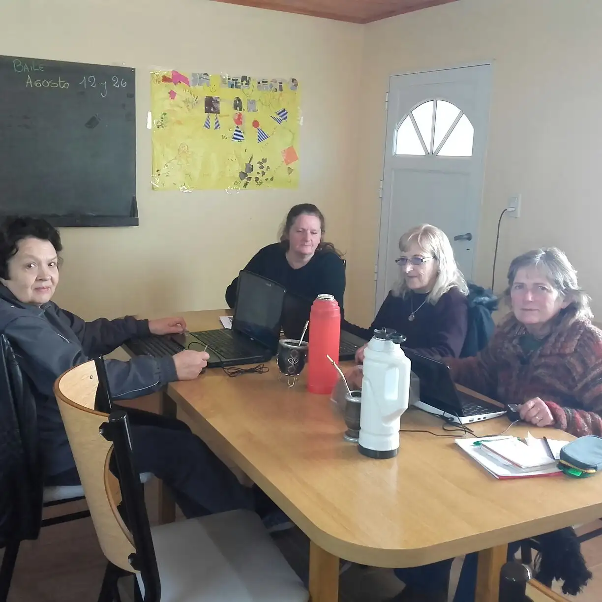 Jubilados festejan con un trabajo intergeneracional y kermeses