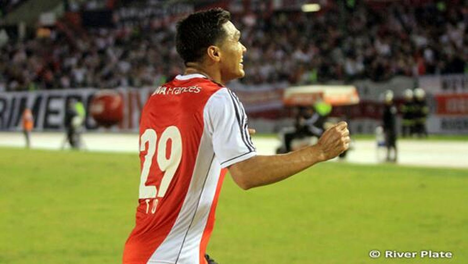 River derrotó a Vélez y volvió a ser puntero después de 3 años