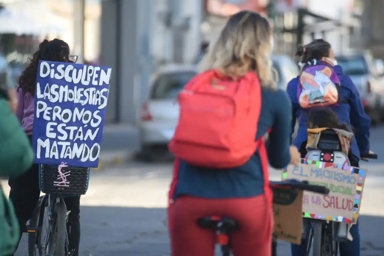 3J: El Hospital Centenario realizará una serie de actividades por el Ni Una Menos