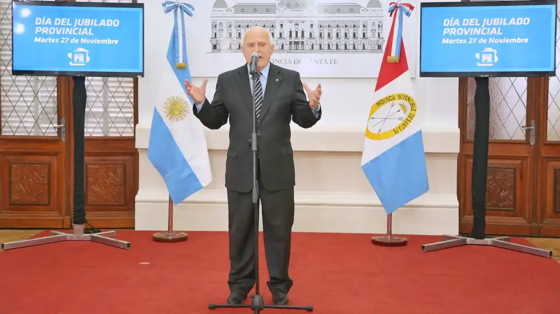 Lifschitz participó de la celebración del Día del Jubilado Provincial