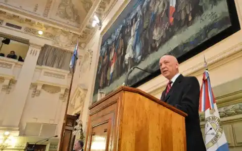 Bonfatti abre por última vez el período de sesiones ordinarias en la Legislatura