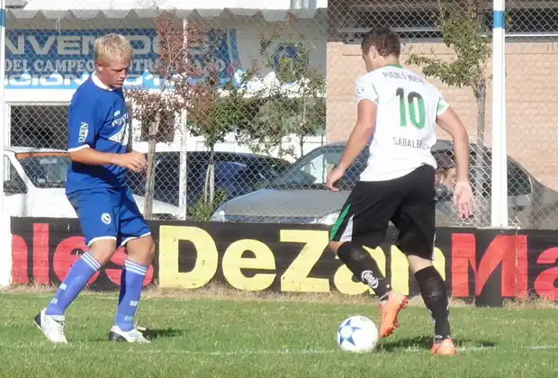 Baldazo de agua “Frías” para Deportivo en el Teodoro Treise