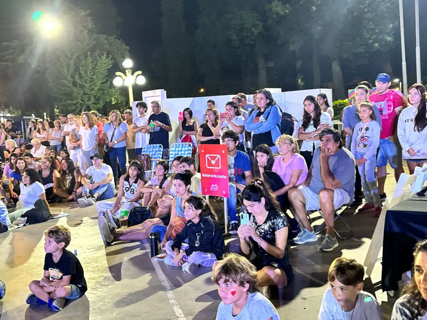 Una buena cantidad de vecinos formaron parte de la jornada.