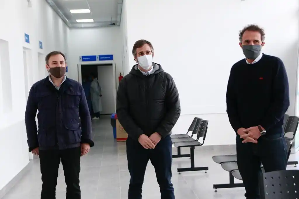 Pilar: Achával y el Ministro Katopodis recorrieron el nuevo Hospital Municipal de Derqui y el Centro de Testeo Covid-19