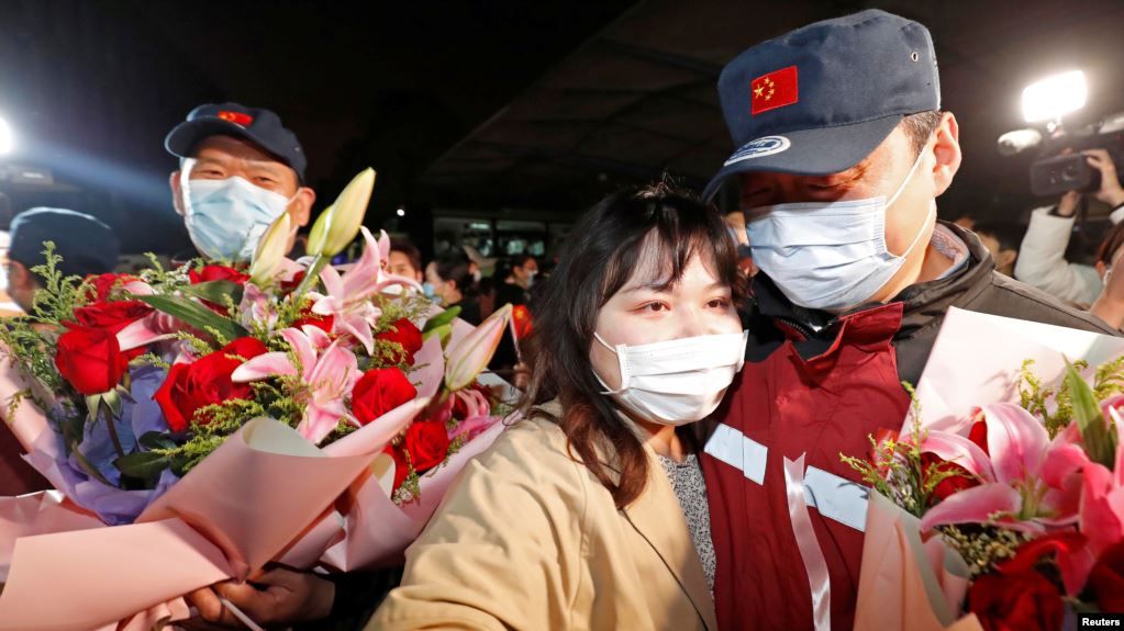 En China exigen explicación al gobierno sobre abordaje de epidemia