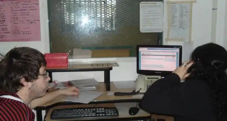 Medidas “correctivas o expulsivas” para la telefonista que no atendió  un caso de urgencia