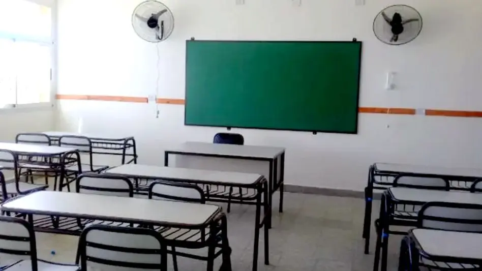 Con clases parciales y paro de estatales, arrancó una semana clave para Kicillof