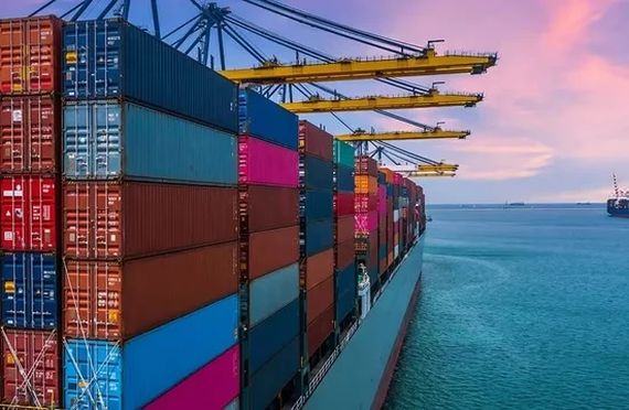 La balanza comercial acumuló doce meses de saldo positivo durante noviembre último