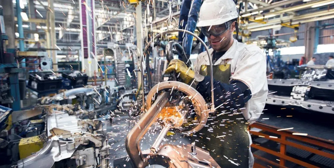 La actividad manufacturera de las pymes significativa mejora interanual en diciembre.
