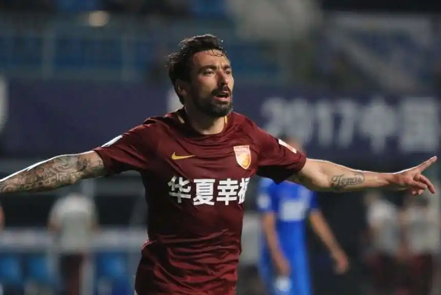 Lavezzi convirtió para Hebei Fortune, que cayó como local