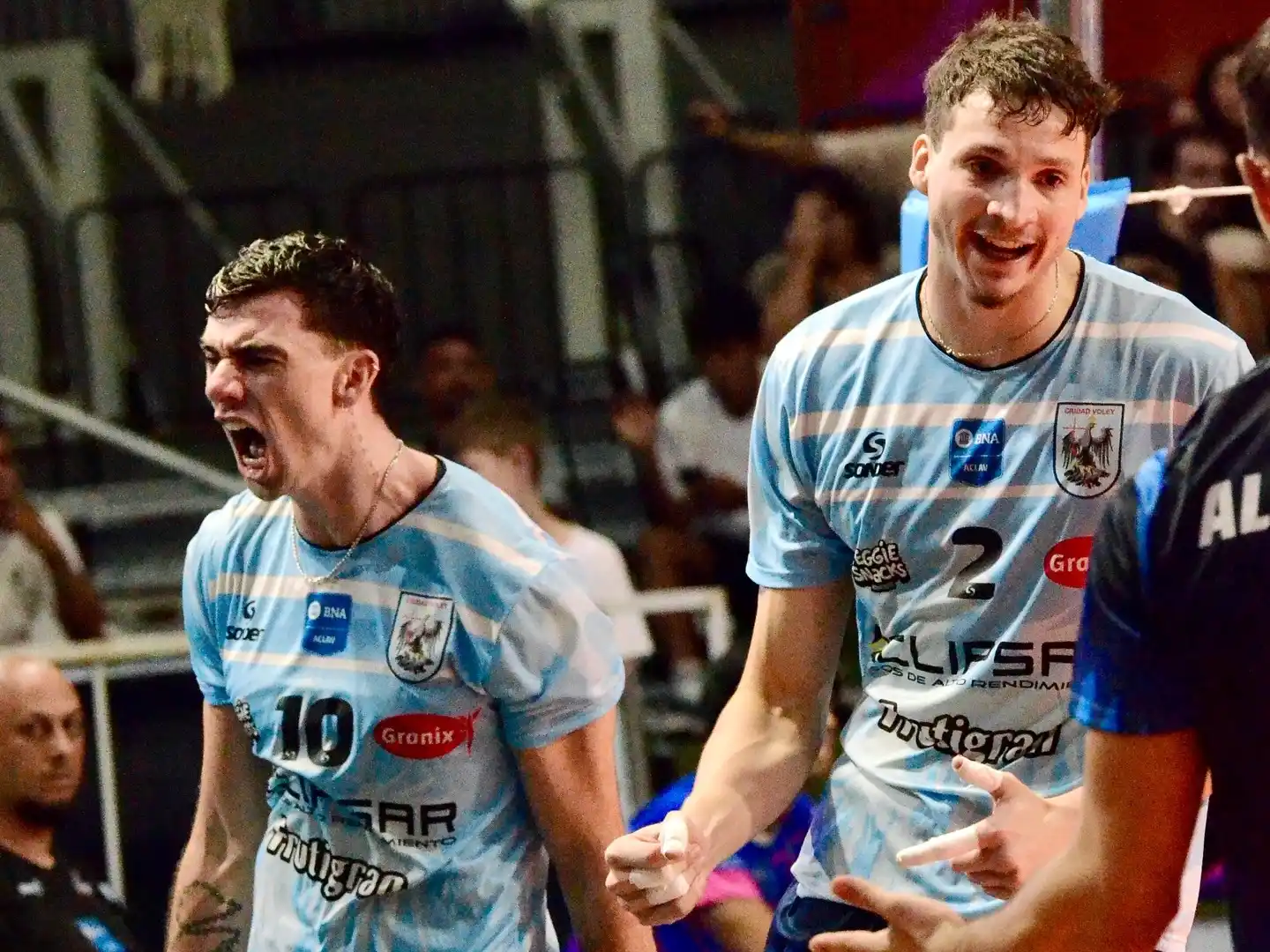 Mauro Zelayeta celebrando uno de los puntos ante Waiwen.