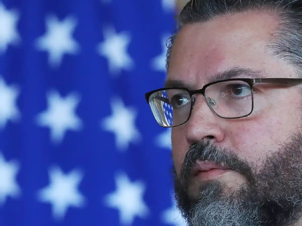 Brasil dice que Maduro puede dejar el poder con "un mínimo de dignidad"