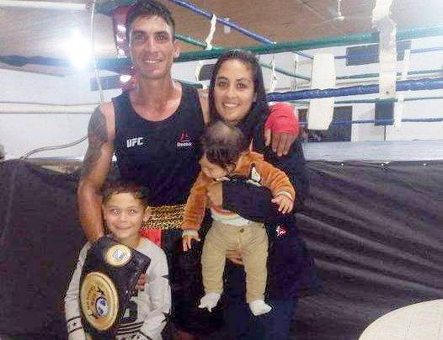 El boxeo amateur volvió a 
mostrarse en El Colorado