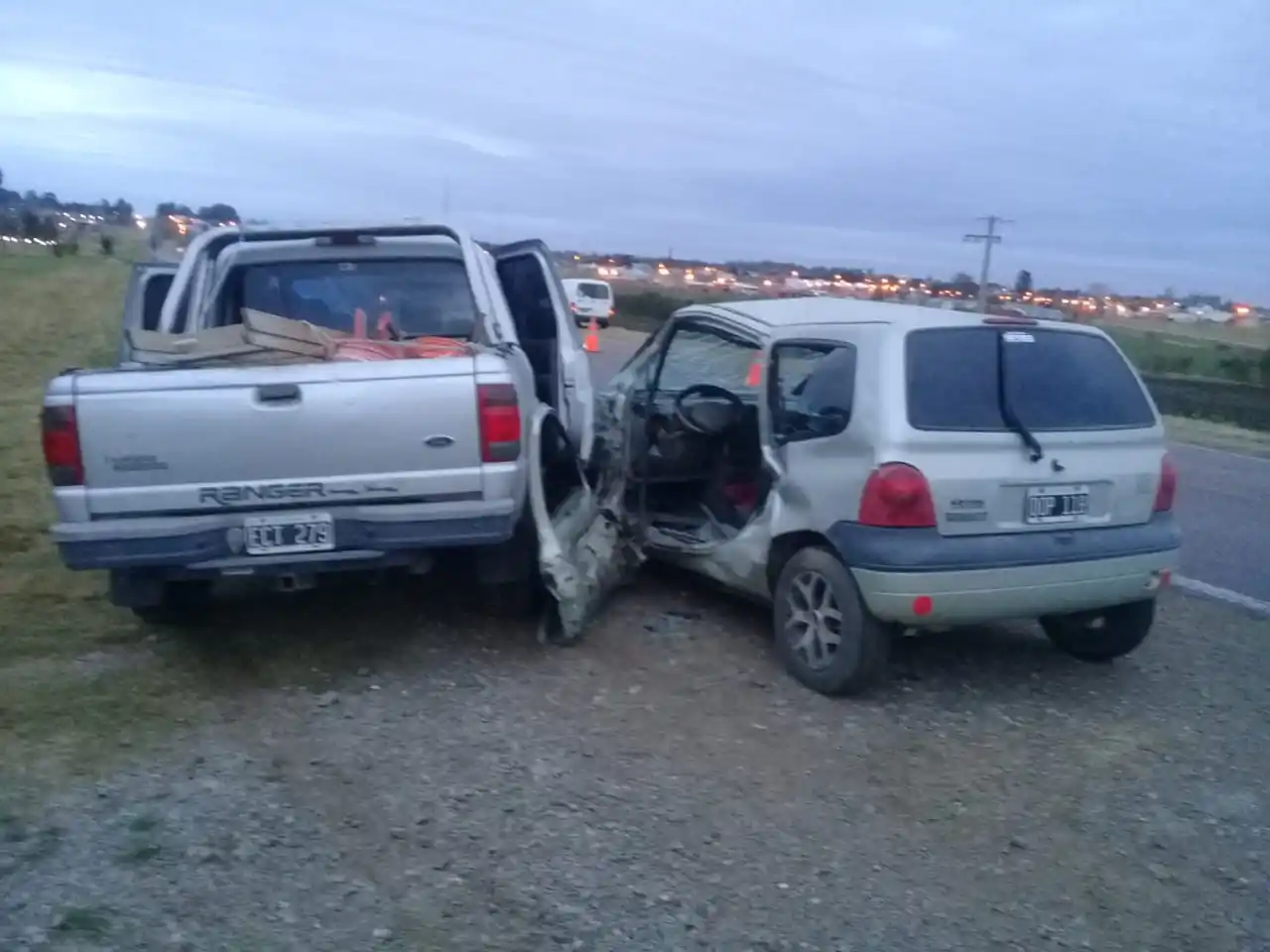 Chocaron en acceso Los Constituyentes y Ruta Nacional N° 131