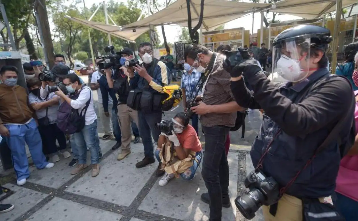 Pandemia: el 70% de los periodistas que la cubren tienen angustia psicológica