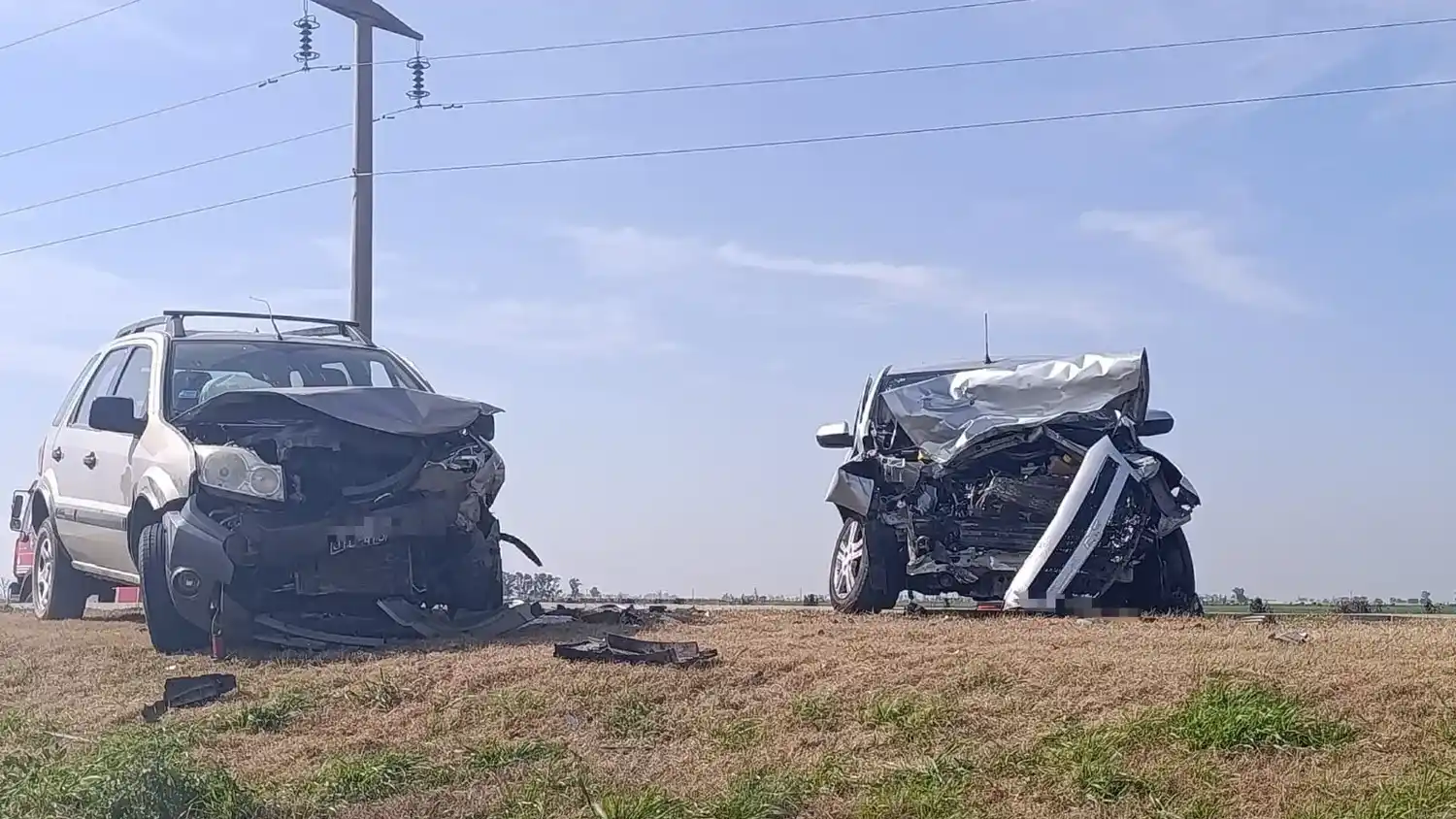 Accidente en el acceso norte a Porteña: dos personas fueron derivadas al Hospital Iturraspe