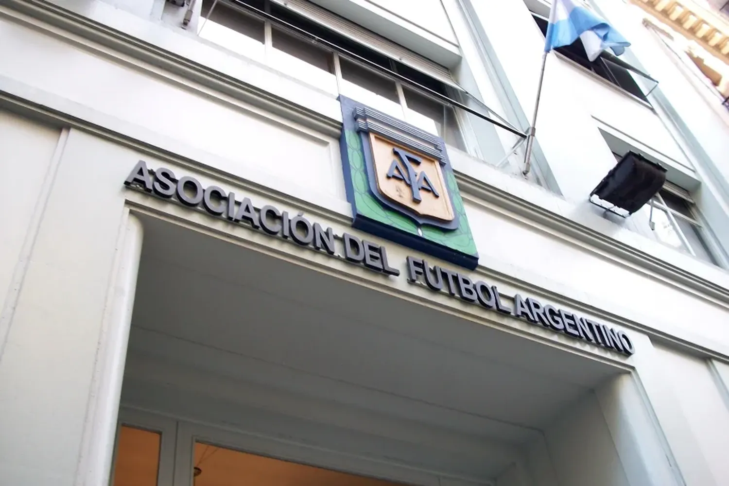 Atención: se extendió el cierre del libro de pases por una semana