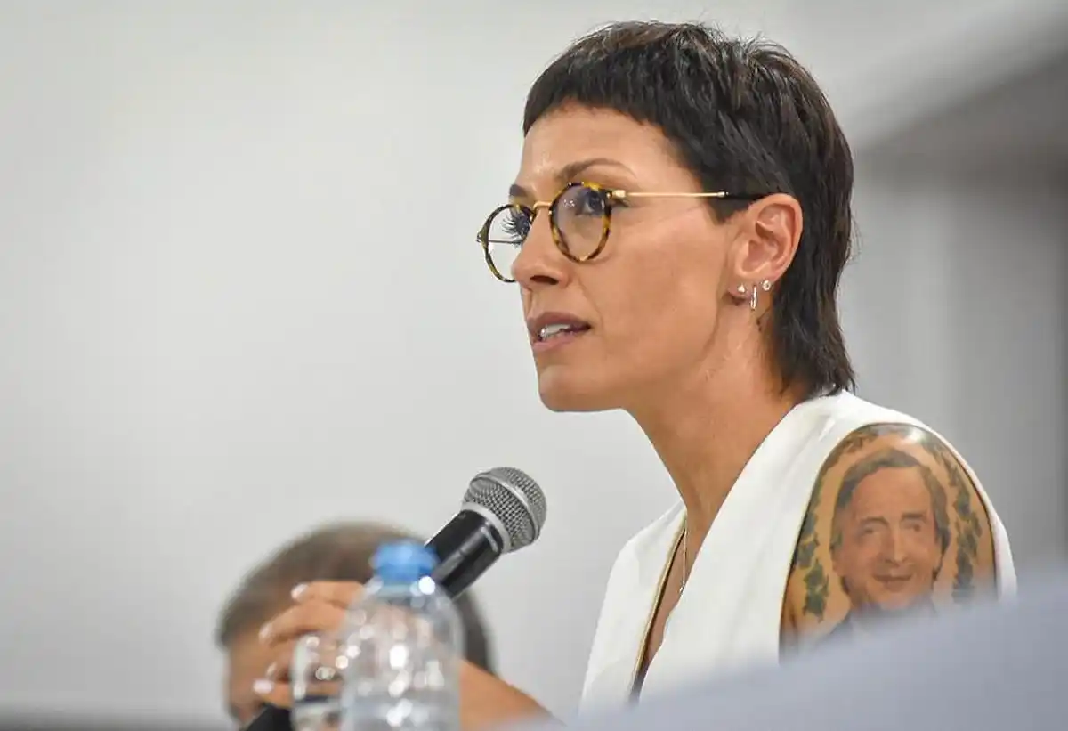 La diputada sostuvo que el Gobierno sostiene “mentiras” sobre la baja de la pobreza y de los femicidios.