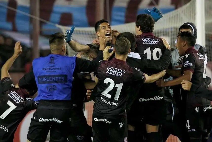 Lanús también hace historia