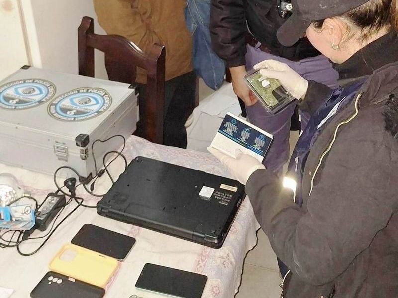 Operativo en el barrio San Martín por tráfico 
y producción de material de abuso infantil