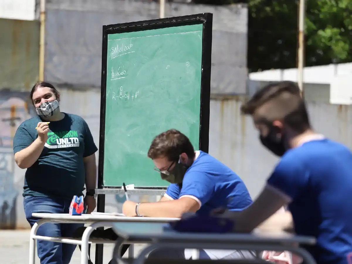 Advierten que el 31% de los jóvenes argentinos no terminó la secundaria