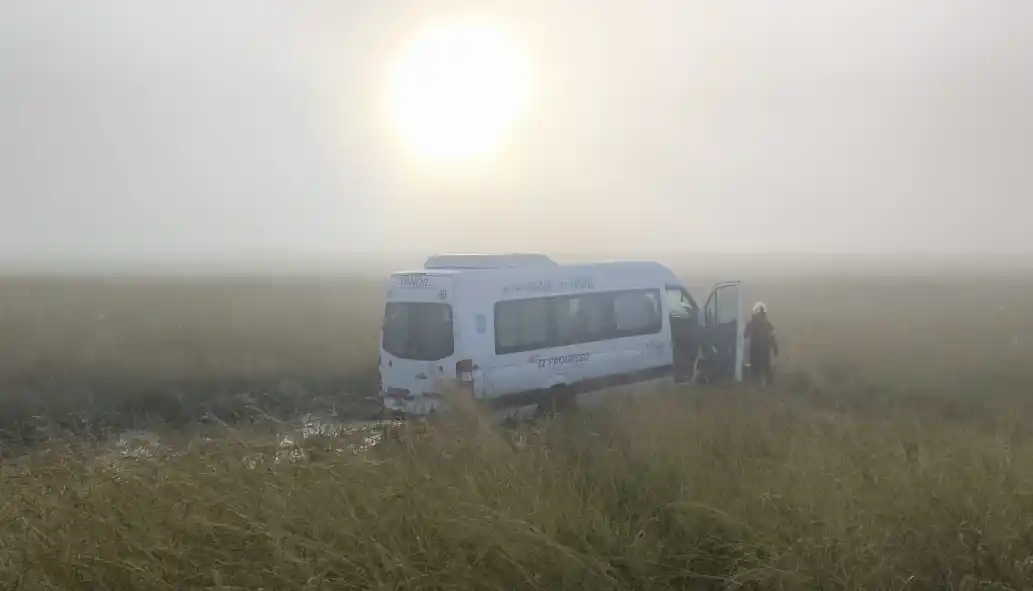 La combi transportaba un total de 16 ocupantes. Gentileza: La Nueva Verdad de Rauch.
