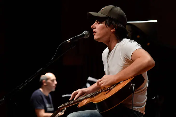 Nahuel Pennisi: «La música es una terapia que nos hace la vida más fácil»