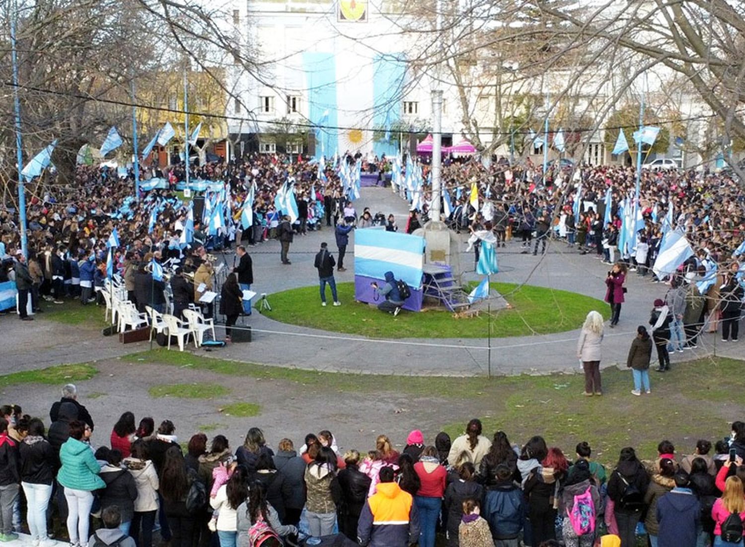 “Sí, prometo”. Emotivo acto en la Plaza