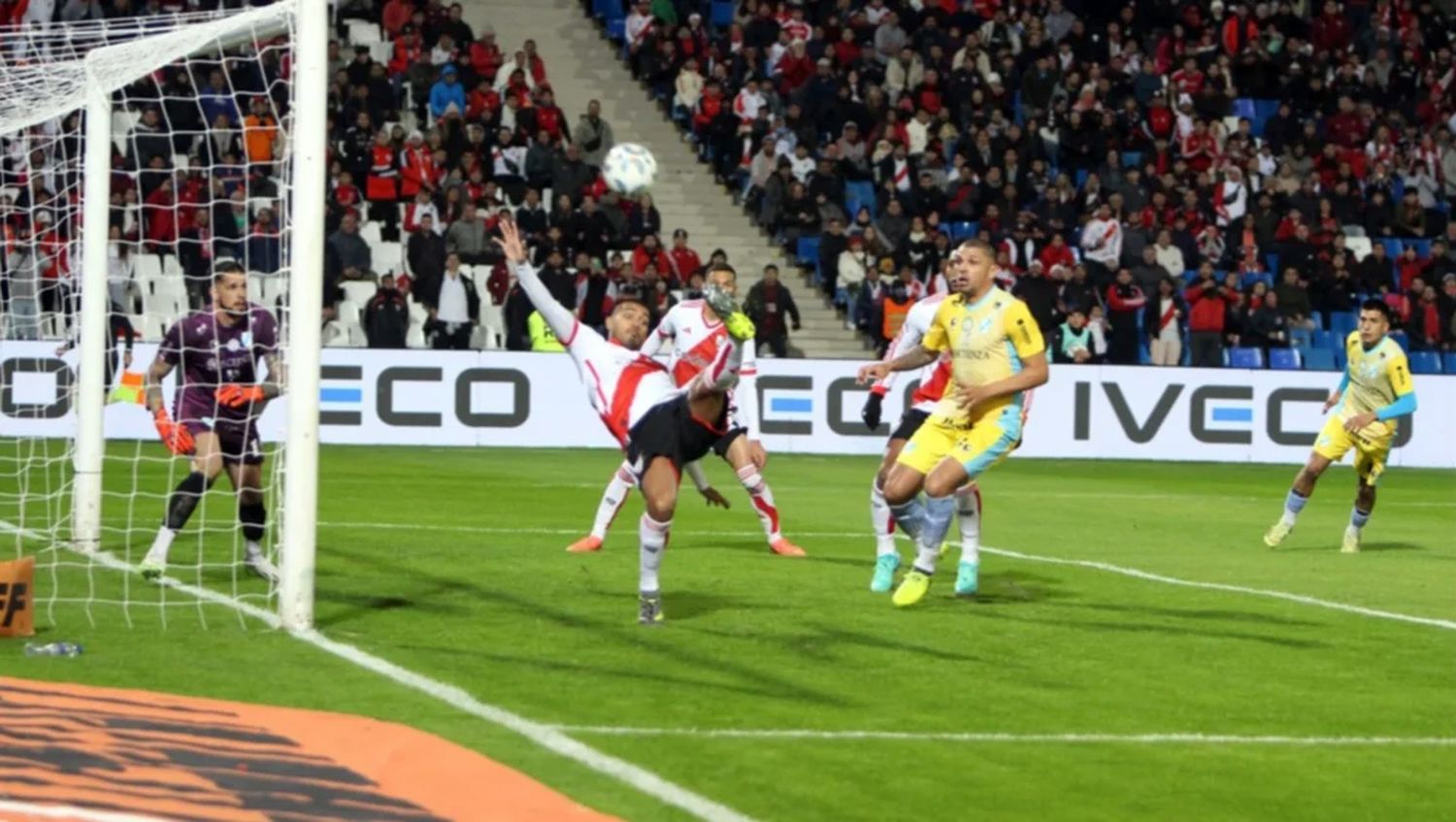 Copa Argentina: River se quedó afuera en la tanda de penales ante Temperley