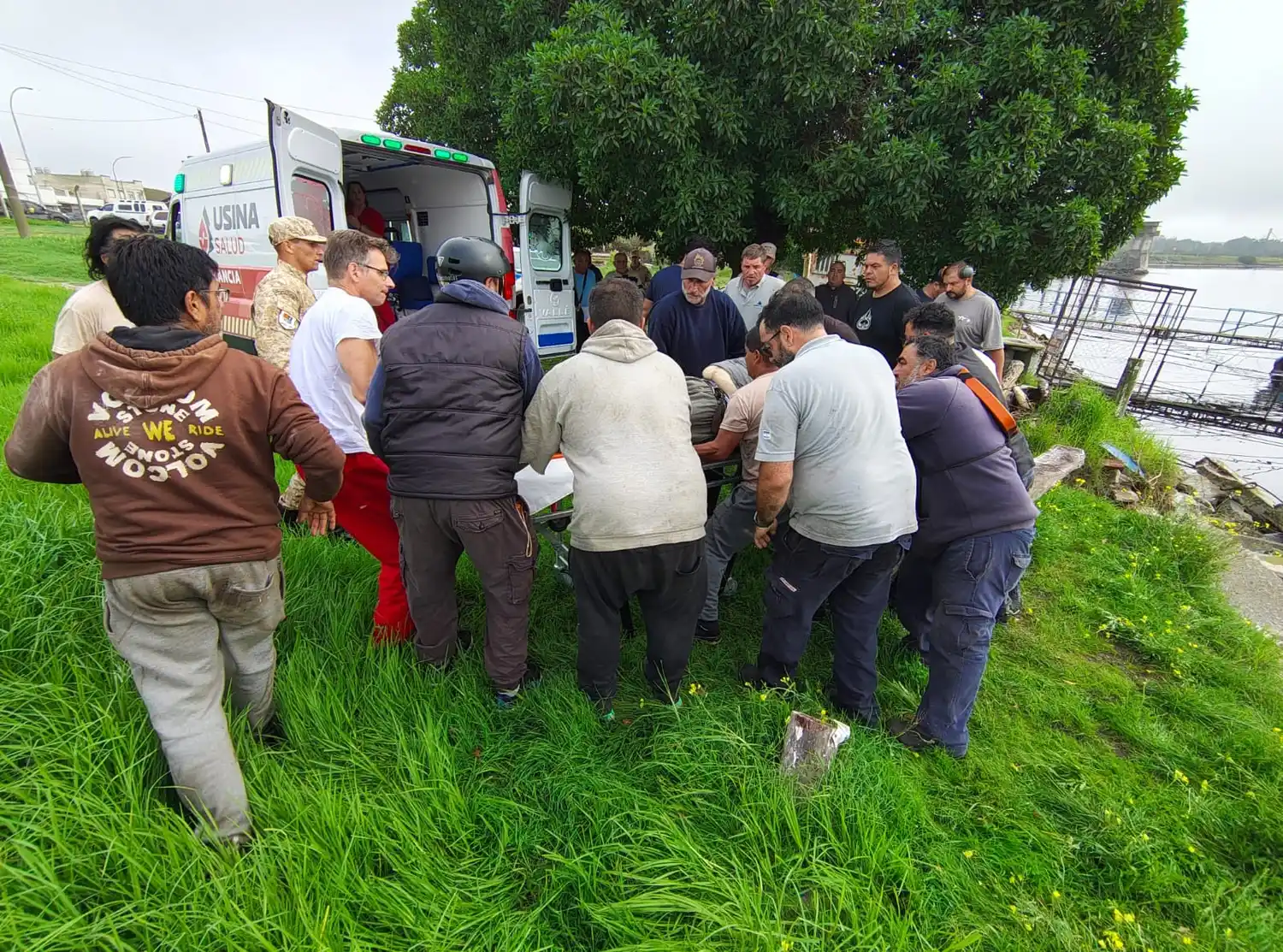 A pesar del traslado del patrón de la lancha, no pudo evitarse el trágico desenlace