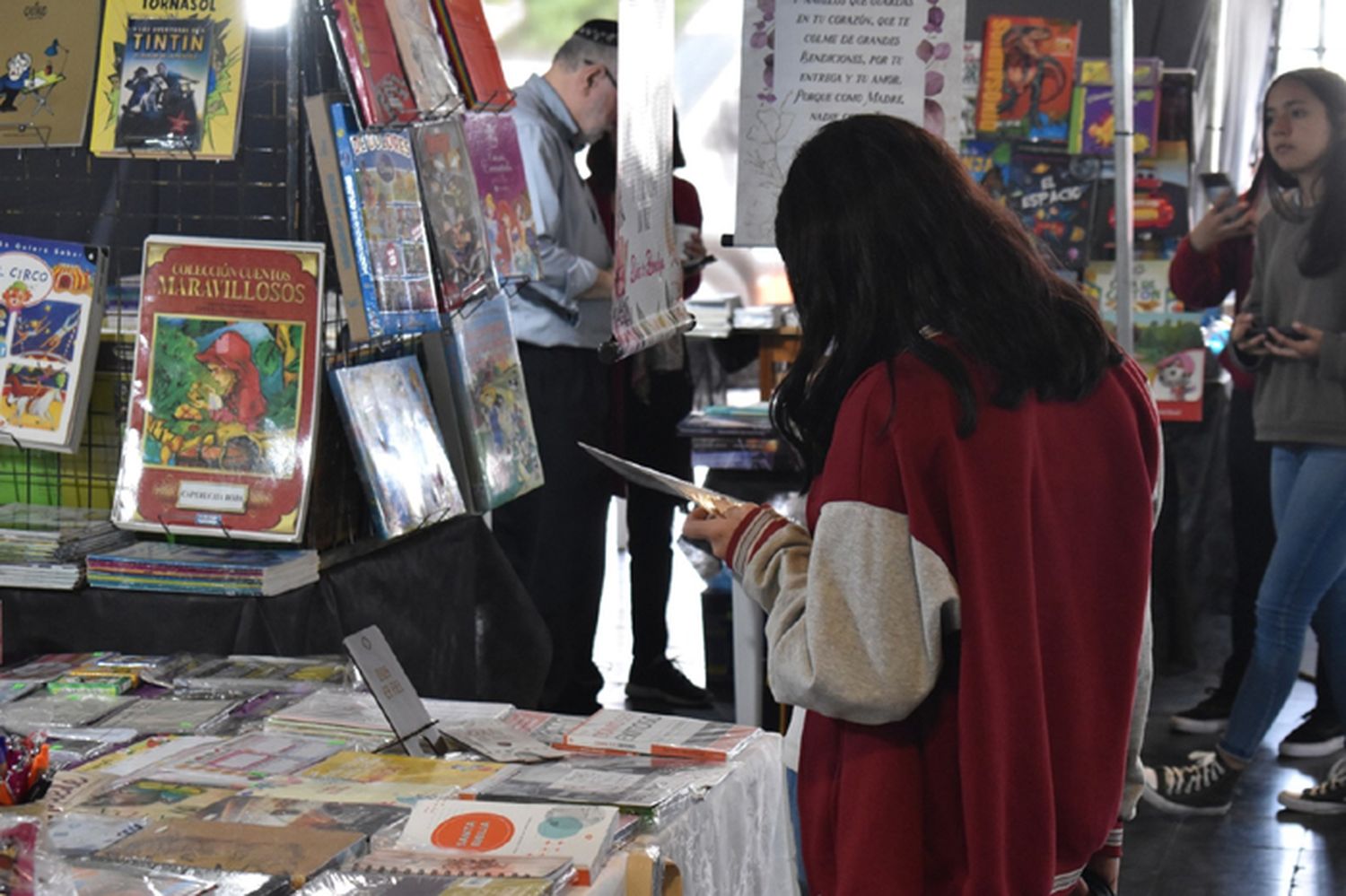 Convocan a presentar propuestas de talleres y presentación de libros