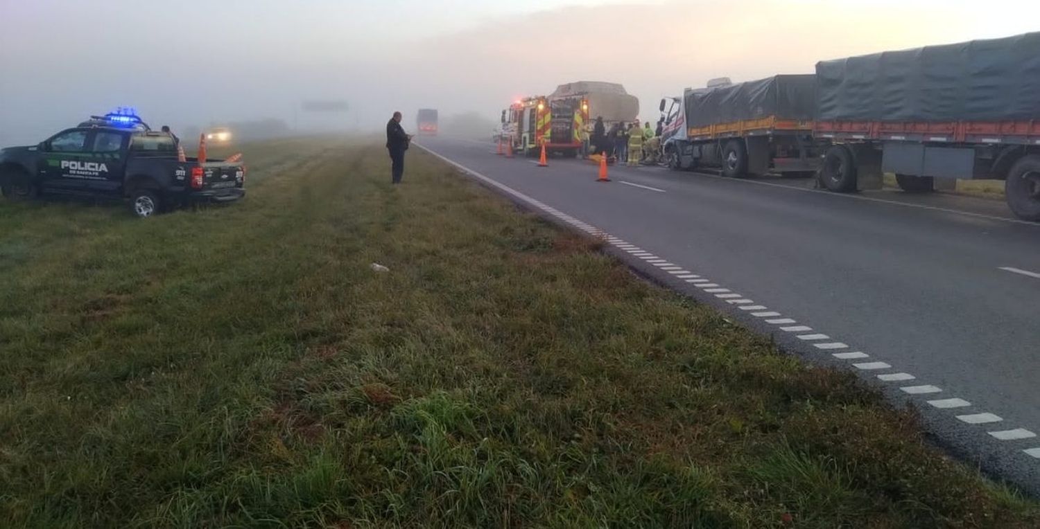 Accidente fatal en autopista Santa Fe-Rosario, altura de Arocena