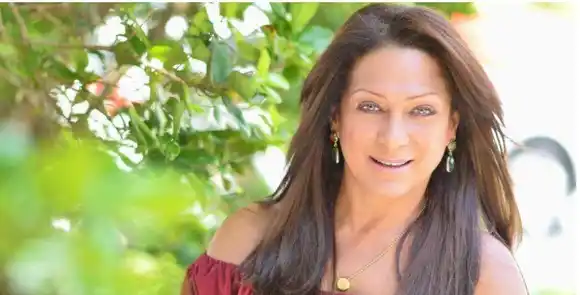 Gledys Ibarra denuncia en desgarrador video que quieren extorsionarla