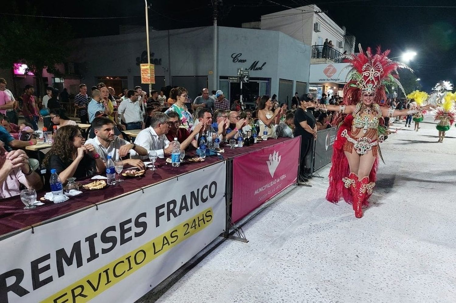 Pullaro dijo presente en el carnaval de Vera