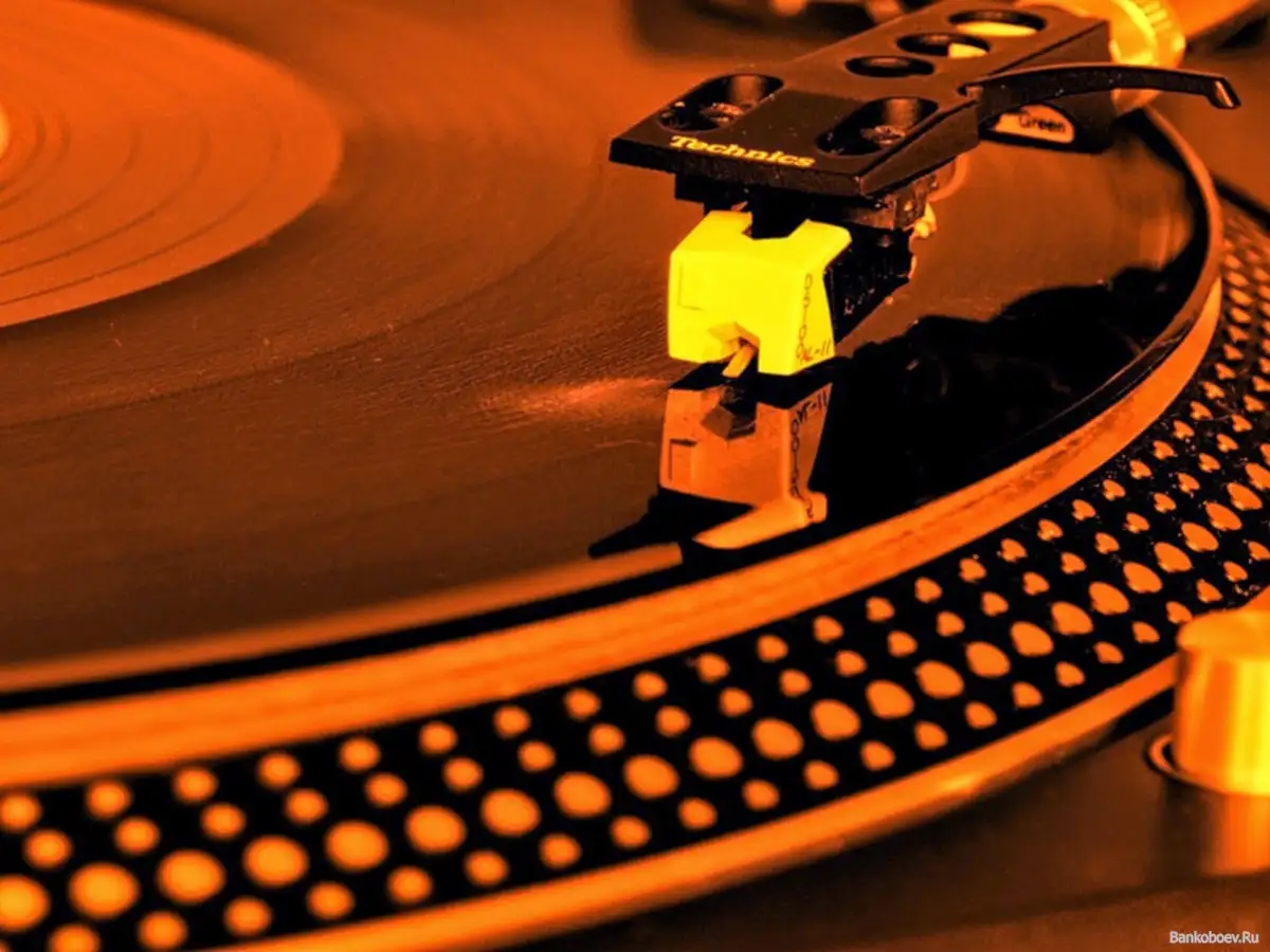 La industria del vinilo se afianza en Argentina y busca proyectarse al Mercosur
