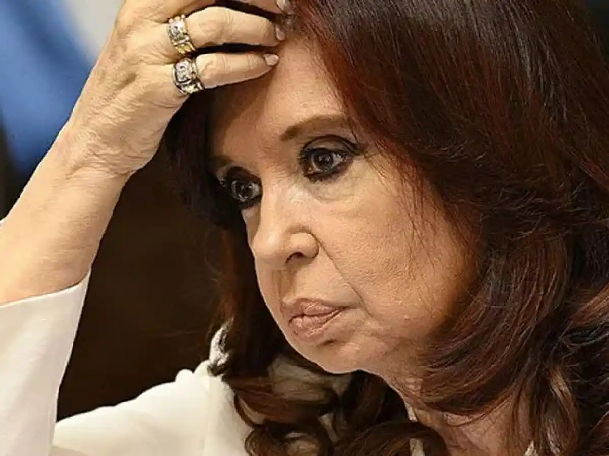 Cristina pidió intervenir más en precios de alimentos por suba de la indigencia