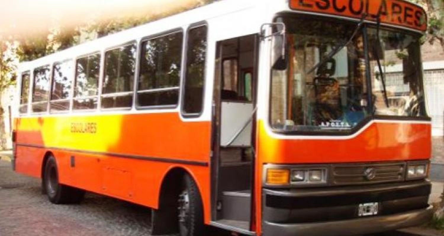 Transporte escolar: Por falta de pago, renunció uno de los prestadores del servicio