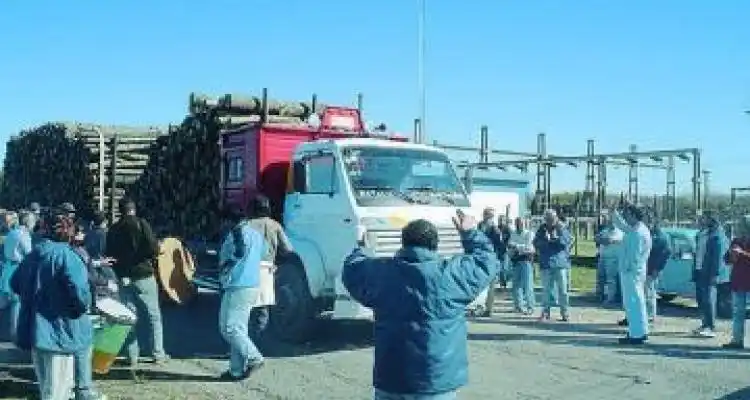 Si no hay arreglo volverían los piquetes a las puertas de Sigismundi