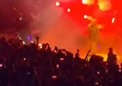 El Plan de la Mariposa hizo vibrar a una multitud en el Anfiteatro