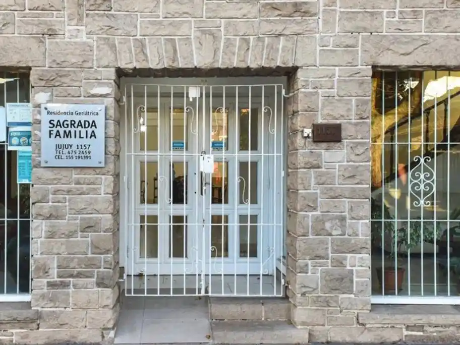 Tras el incendio, el lugar quedó en el centro de la escena pública y fue objeto de inspecciones y cuestionamientos en torno a las medidas de seguridad y habilitación de este tipo de instituciones.