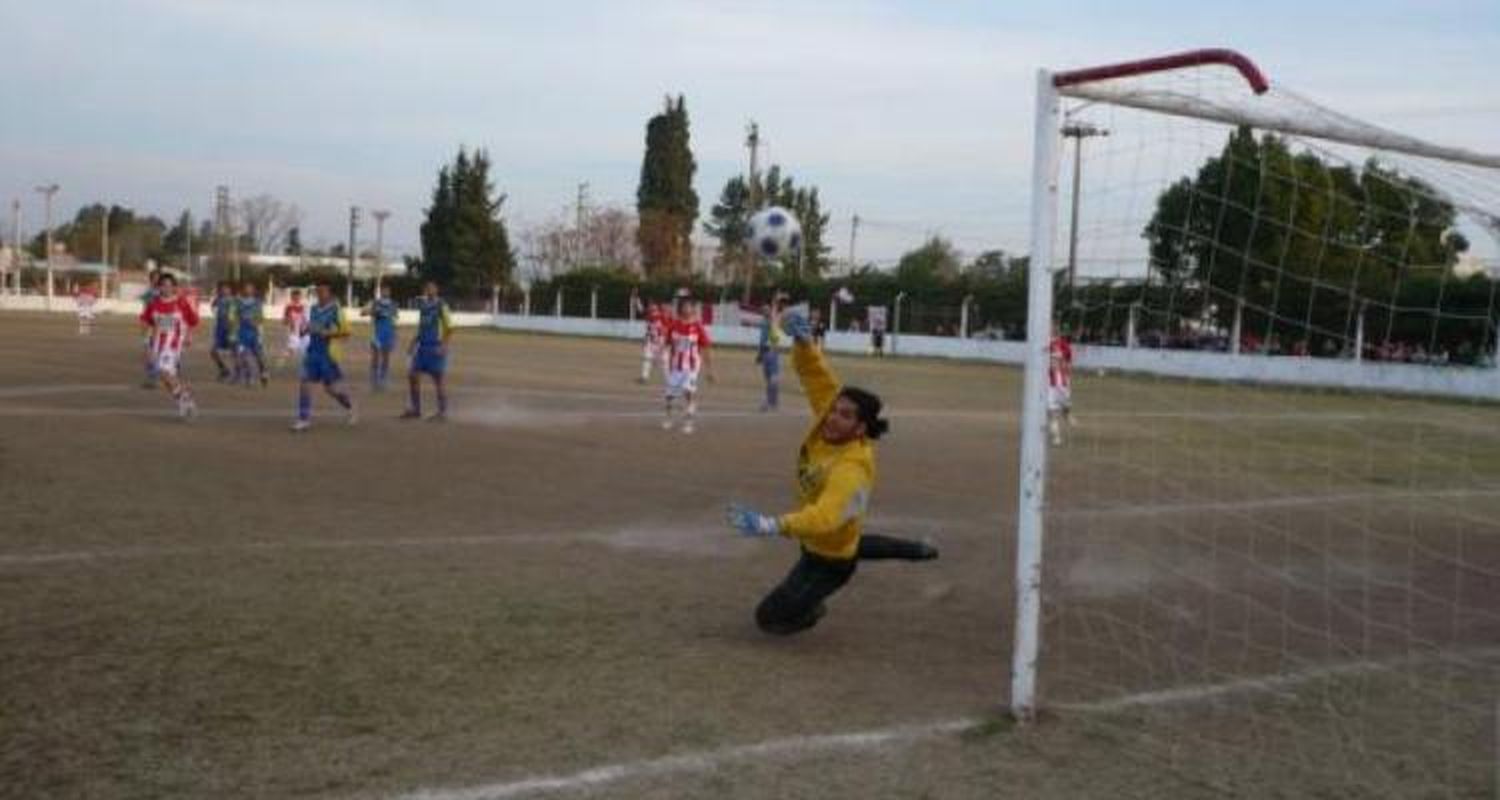Mitre, Sportivo y Paraná marcan el camino