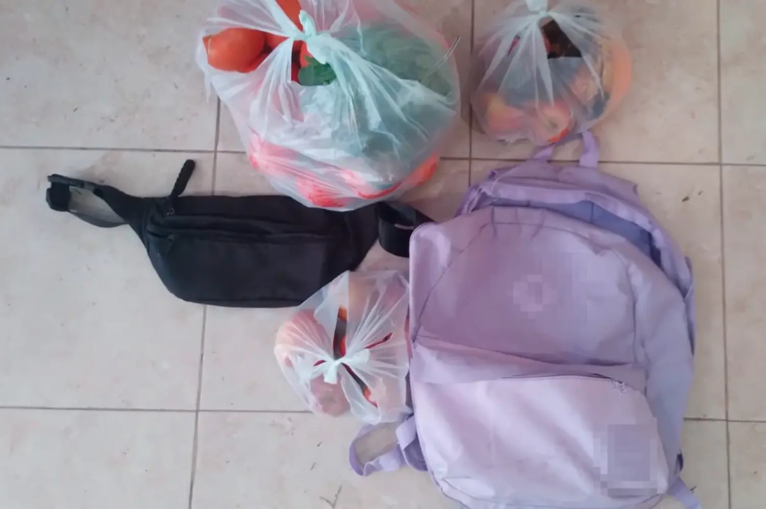 Atraparon a dos jóvenes de 18 y 19 años: les secuestraron una mochila, una riñonera y la bicicleta