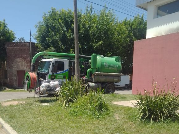 Cloacas rebalsadas, camión desobstructor roto y barrios inundados: "Impresionante, cansados de pedirles y reclamarles"