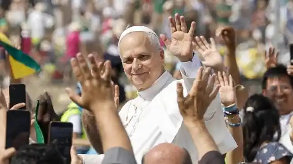 León XIV llena Roma con jóvenes y se afianza como líder espiritual de la Generación Z