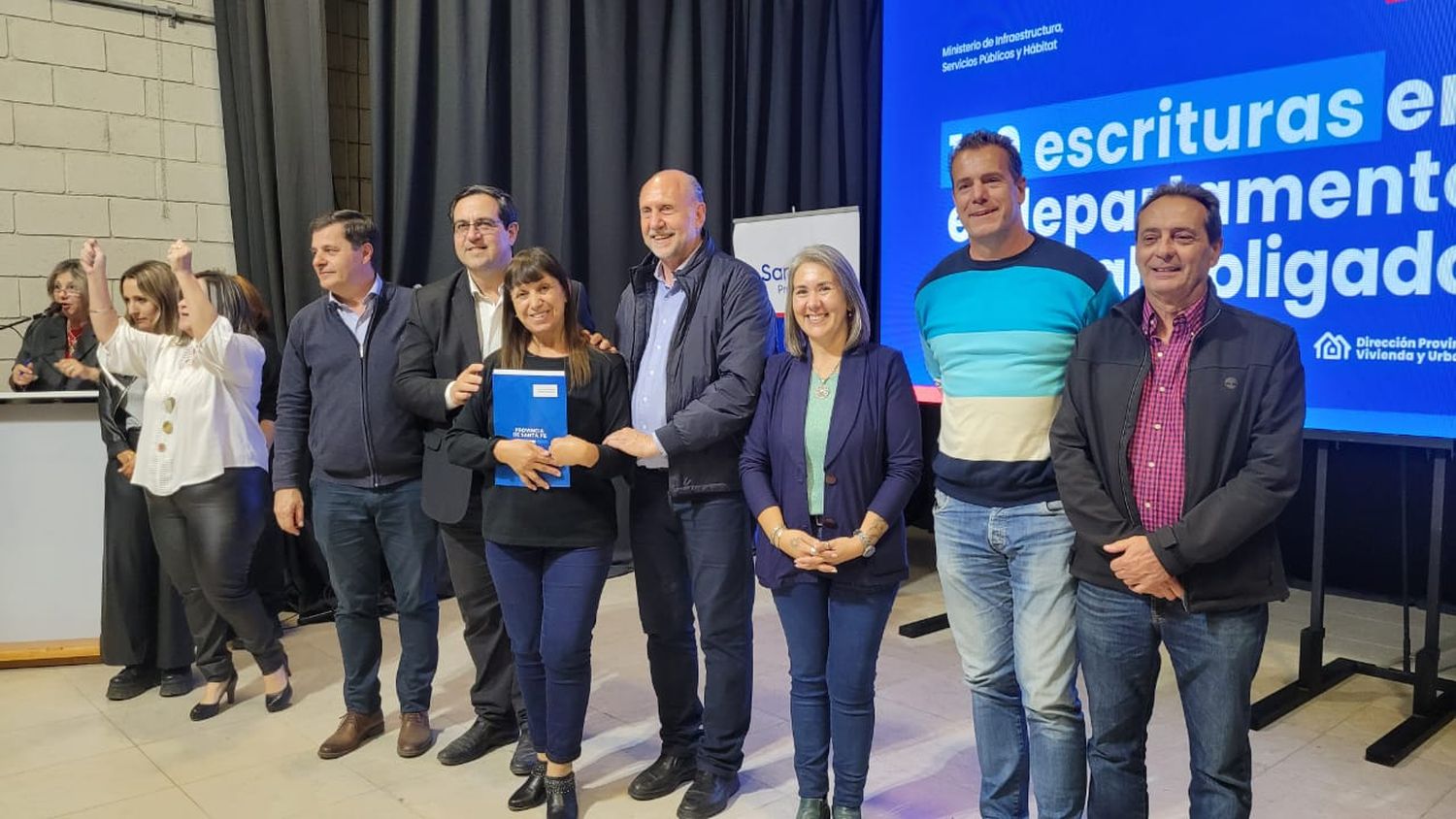 Se realizó la entrega de 120 títulos de propiedad del Programa Fonavi