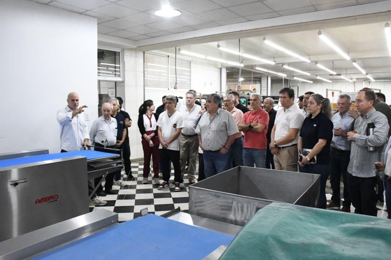 Semana de la Industria: Empresarios recorrieron la planta de Pan de Casa