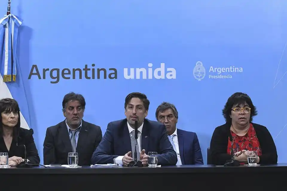 El Gobierno presentó la plataforma "Seguimos Educando" para estudiar online