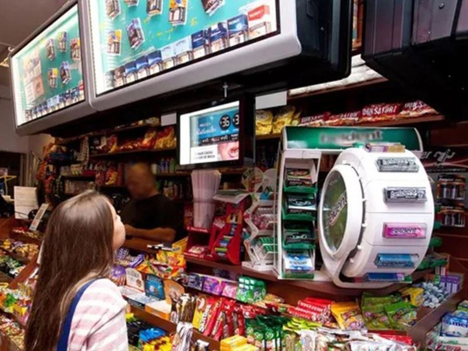 Golosinas, alfajores y panchos a precios de 2013: la estrategia de un kiosquero ante la caída de las ventas